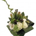 Fashion white rose arrangement